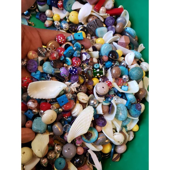 Beads lot for crafters and jewelry making 8 oz bag - Picture 6 of 7